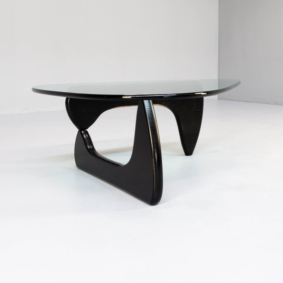 Image 1 of Isamu Noguchi salon tafel