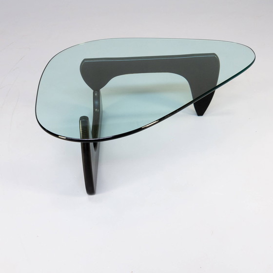 Image 1 of Isamu Noguchi salon tafel