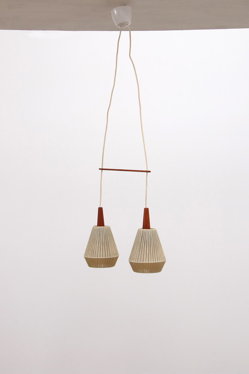 Vintage hanglamp met twee kapjes en teak,1960 Zweden