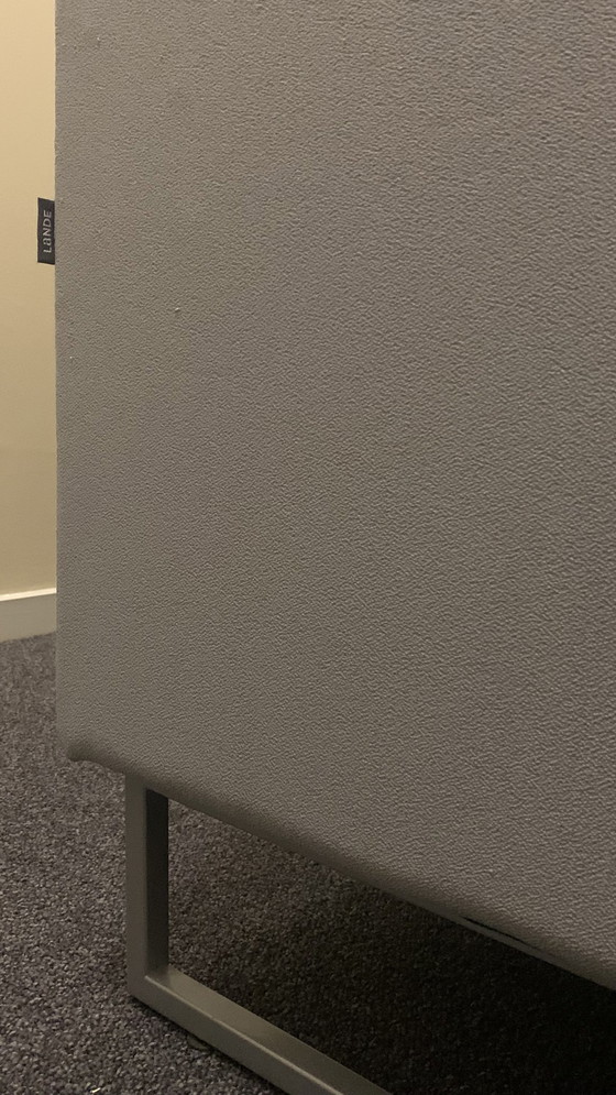 Image 1 of Lande 1st Class akoestische fauteuil