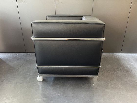 Image 1 of 2x Cassina LC2 stoel