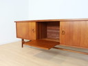 Vintage teak dressoir