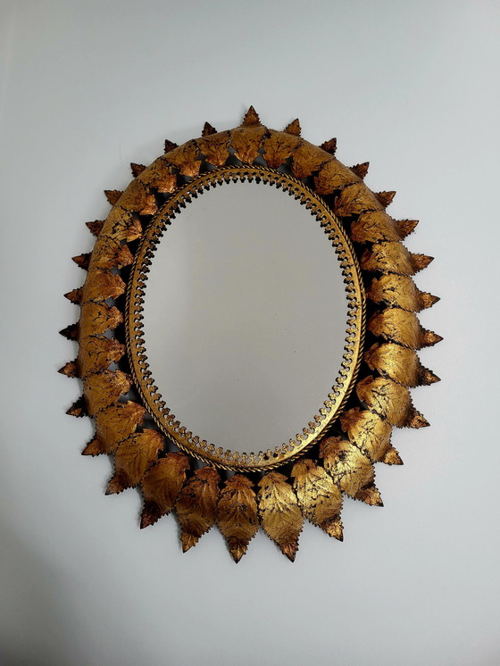 Image 1 of Spaanse vintage zonnespiegel ovaal model, Spanje, jaren 60