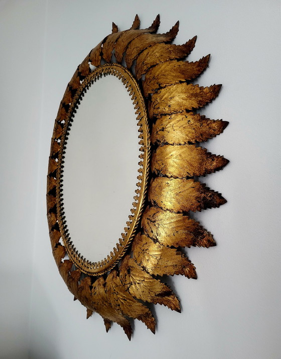 Image 1 of Spaanse vintage zonnespiegel ovaal model, Spanje, jaren 60