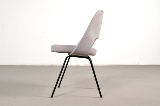 Image 1 of Eero Saarinen, stoel model M 72 voor Knoll International