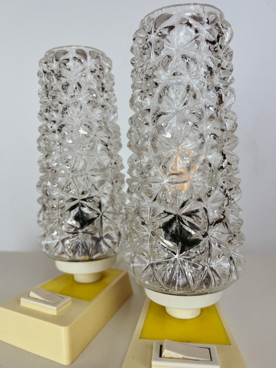 Image 1 of Set nachtlampjes met decoratief glas, 1960’s (2)