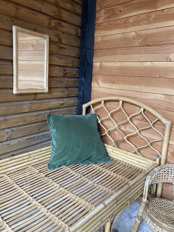 Image 1 of Vintage rotan (day) bed