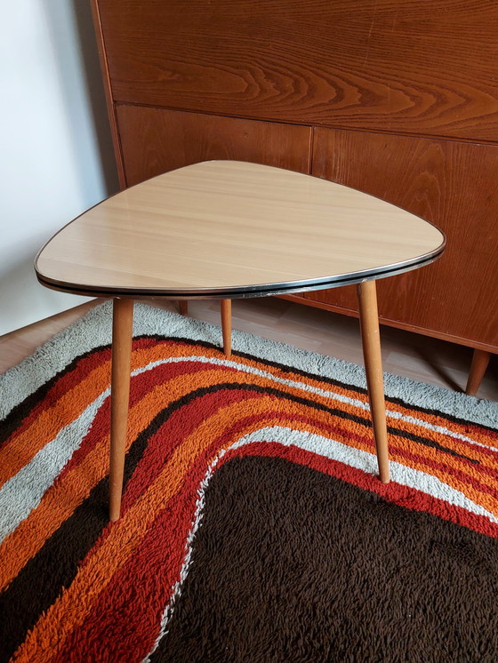 Image 1 of Vintage bijzettafeltje salontafel