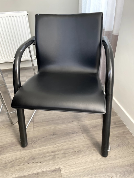 Thonet sledestoel S320 zwart