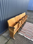 Vintage bioscoop stoelen