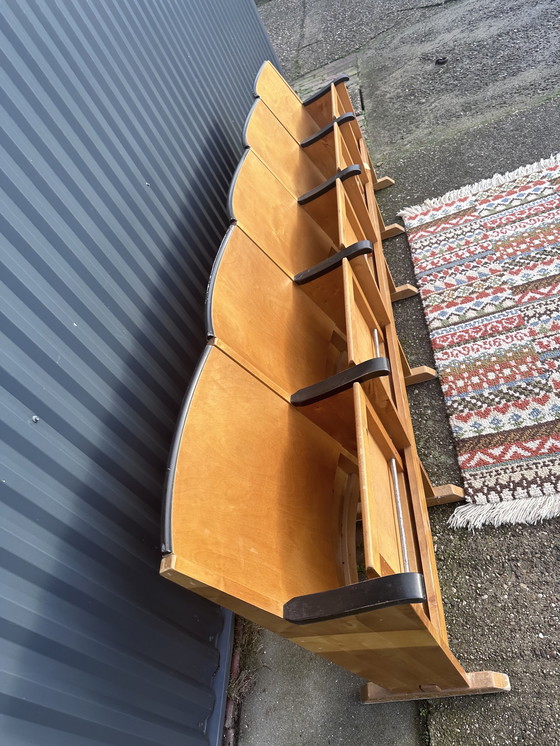 Image 1 of Vintage bioscoop stoelen