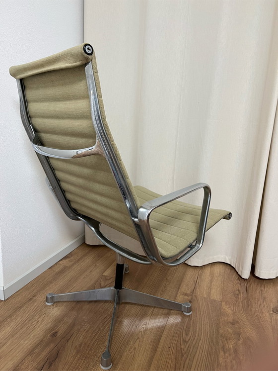 Image 1 of Herman Miller Eames fauteuil