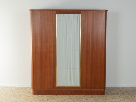 Image 1 of vintage kledingkast