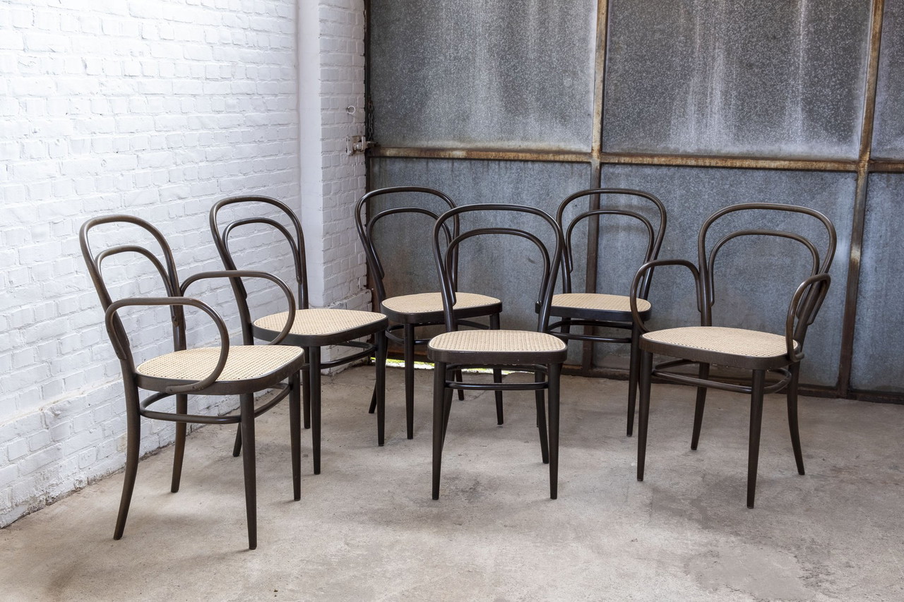 Set van 6 Thonet 214 en 214F stoelen