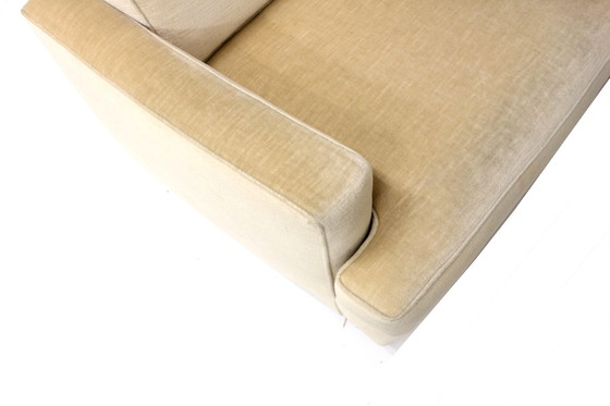 Image 1 of Set van 2 vintage fauteuils met creme fluwelen bekleding gemaakt in de jaren 70