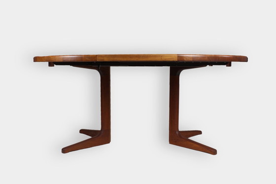 Image 1 of Vintage deense ovalen eettafel teak