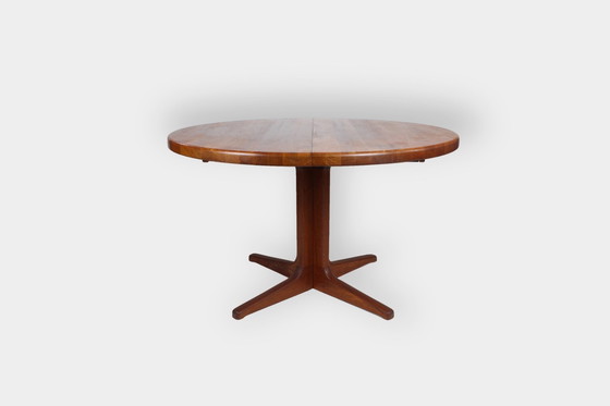 Image 1 of Vintage deense ovalen eettafel teak