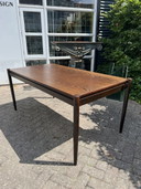 Vintage eetkamertafel