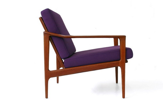 Image 1 of 2x Ib Kofod-Larsen voor Selig, Mid Century Deense Teakhouten Loungestoel / Fauteuil, nieuwe kussens, nieuwe hoes