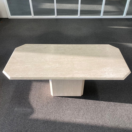 Image 1 of Vintage travertin eettafel
