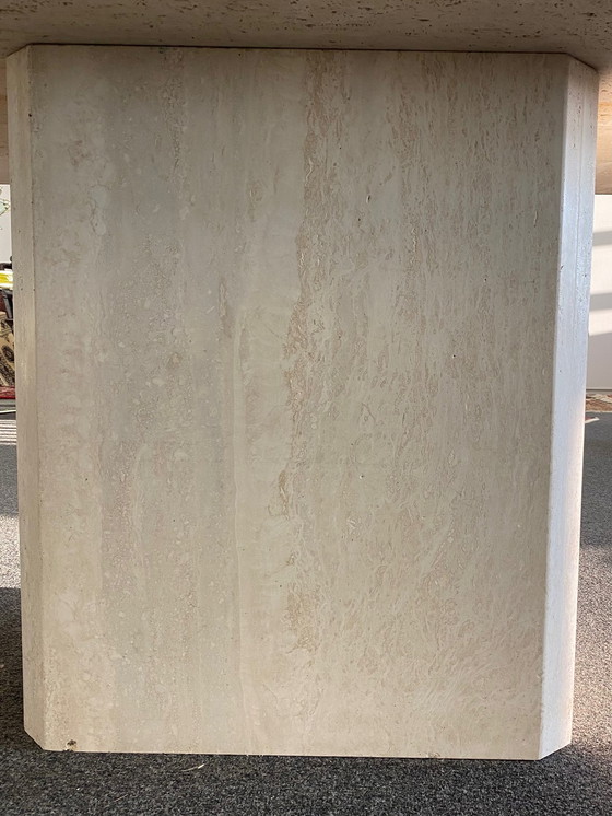 Image 1 of Vintage travertin eettafel