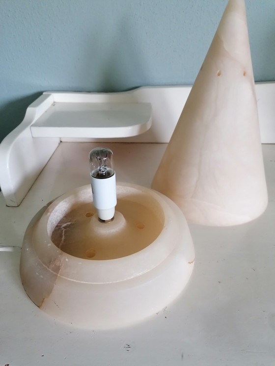 Image 1 of Vintage Spaanse Piramide lamp