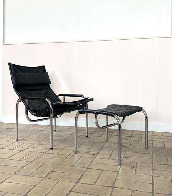 Image 1 of Strässle fauteuil 1127 met hocker