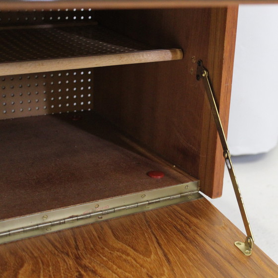 Image 1 of Vintage dressoir