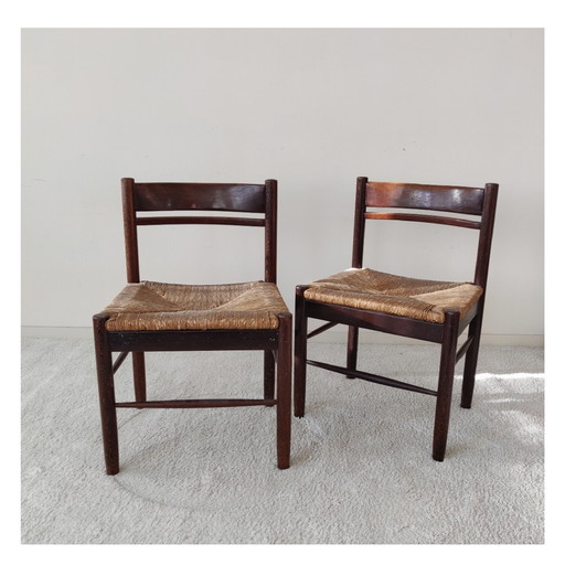 2 houten vintage stoelen