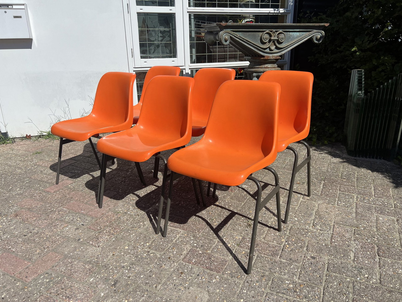 6 jaren zeventig schoolstoelen