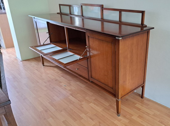 Image 1 of Massief dressoir