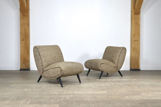 Image 1 of 2x Norman Bel Geddes Fauteuils in Hout en originele Wol stof