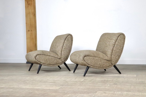 Image 1 of 2x Norman Bel Geddes Fauteuils in Hout en originele Wol stof