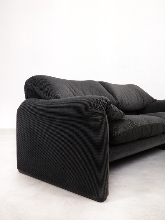 Image 1 of Cassina Maralunga bicolore black- grey