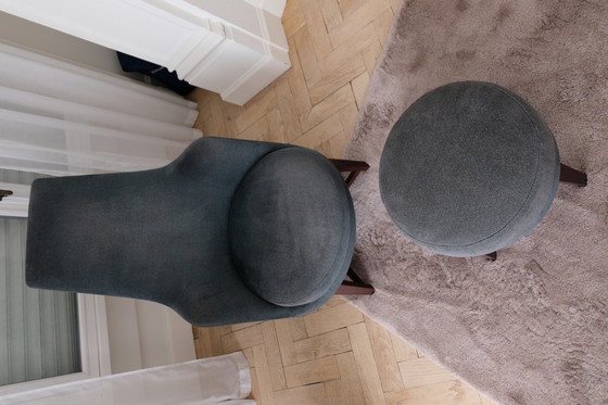 Image 1 of Flexform Guscioalto Soft met pouf