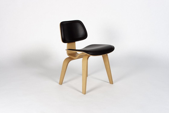 Image 1 of Vitra Plywood Group DCW (voorraad:15)