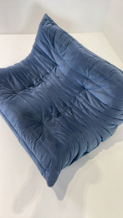 Ligne Roset Togo blauw