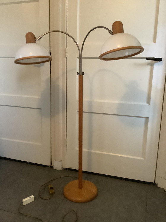 Image 1 of Vintage Verstelbare Deense Grenen Vloerlamp met Kunstof kappen