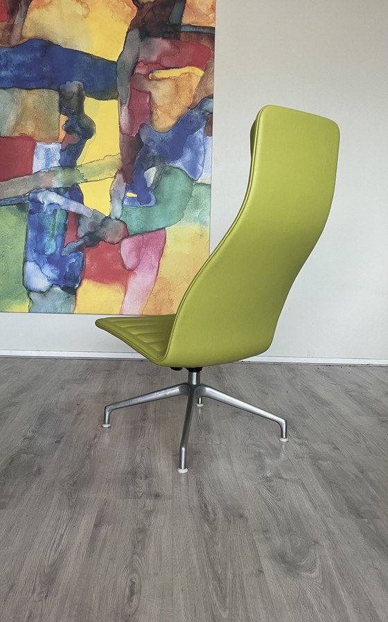 Image 1 of Capellini Lotus Attesa Lederen draaibare relaxfauteuil met hoge rugleuning