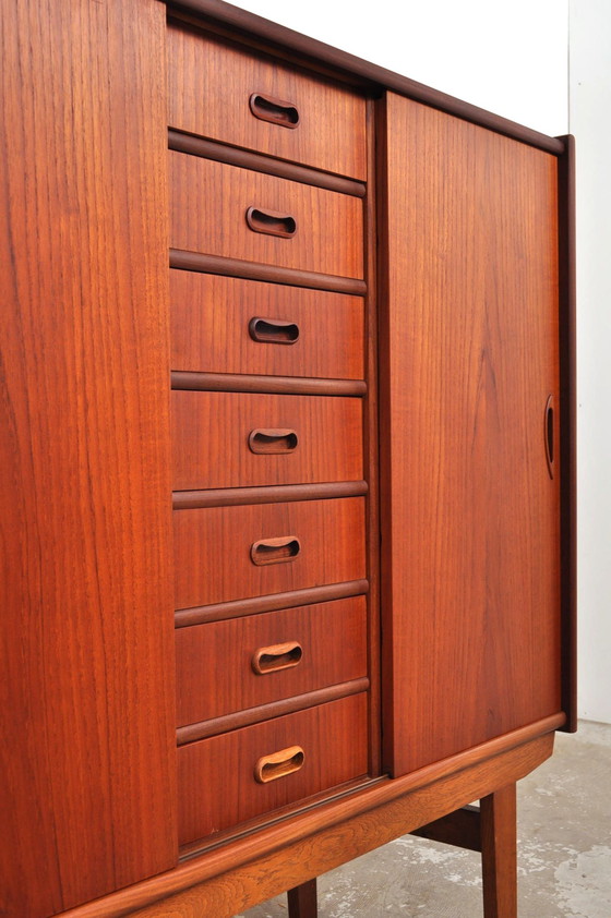 Image 1 of Deens dressoir teak