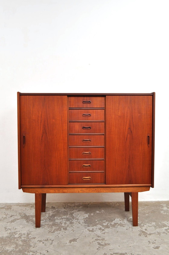 Image 1 of Deens dressoir teak