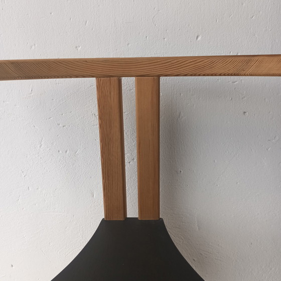 Image 1 of Vintage houten stoeltje Memphis stijl