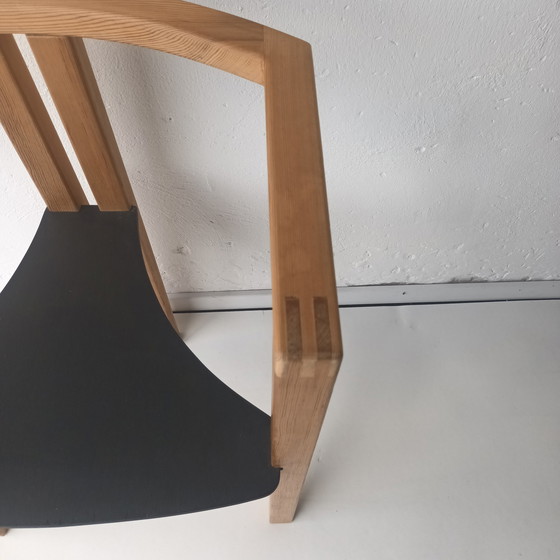 Image 1 of Vintage houten stoeltje Memphis stijl