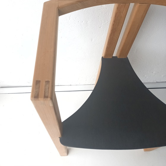 Image 1 of Vintage houten stoeltje Memphis stijl