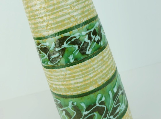 Image 1 of hoge moderne keramische vaas mid century, abstract patroon en strepen uit de jaren 50 