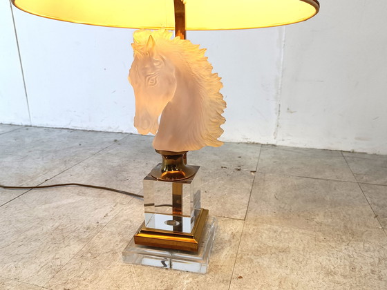 Image 1 of Vintage paardenkop tafellamp van messing en glas