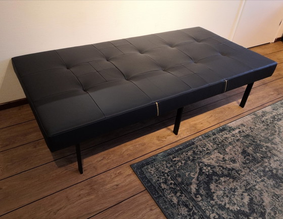 Image 1 of Vintage bank voor galerie