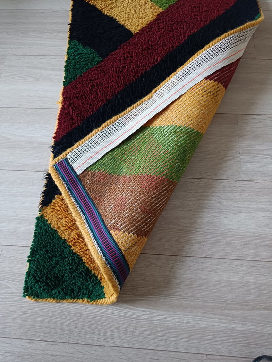 Image 1 of Vintage wand- of vloerkleed jaren 70