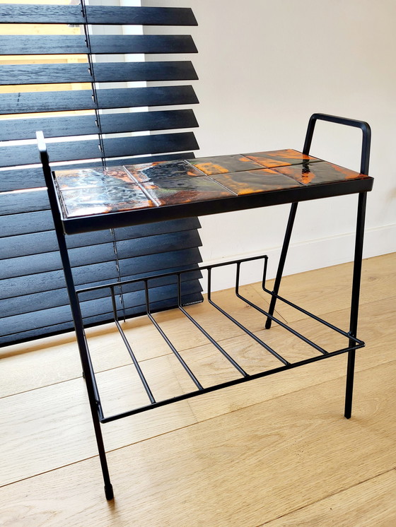 Image 1 of Vintage krantenhouder of lectuurbak