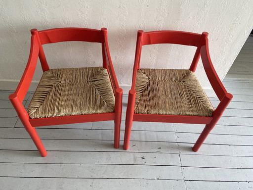 2x Cassina Carimate eetkamerstoel van Vico Magistretti Carimate